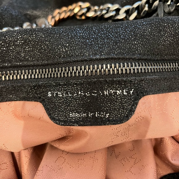 Stella McCartney Falabella fold over tote in shaggy dear black with silver strap - Picture 2 of 5